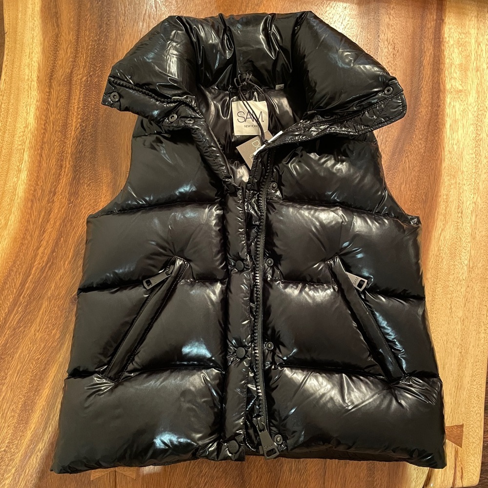 SAM. New York Simone Puffer Vest in Caviar Medium